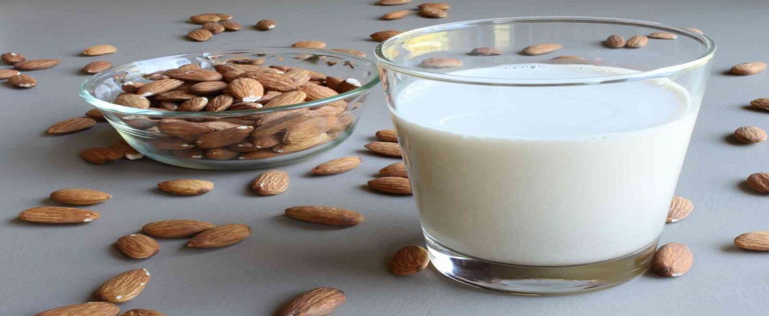 badem sütü, badem sütü kalorisi, badem sütü faydaları, diyette badem sütü, 
